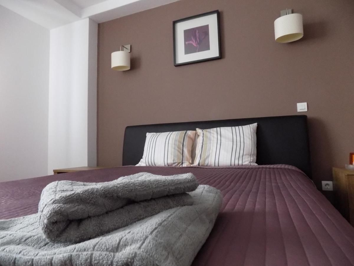 Проживание в семье Colosseum Residence Бухарест