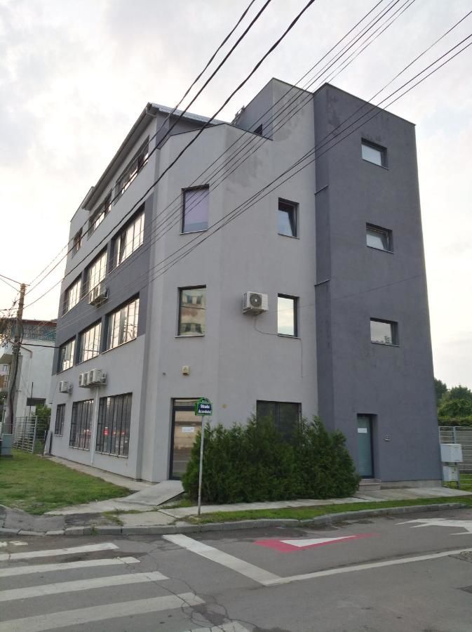 Проживание в семье Colosseum Residence Бухарест-5